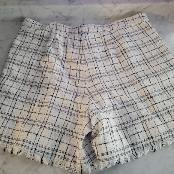 C Wonder Black and White Pleated Tweed Shorts - Picture 2 of 3